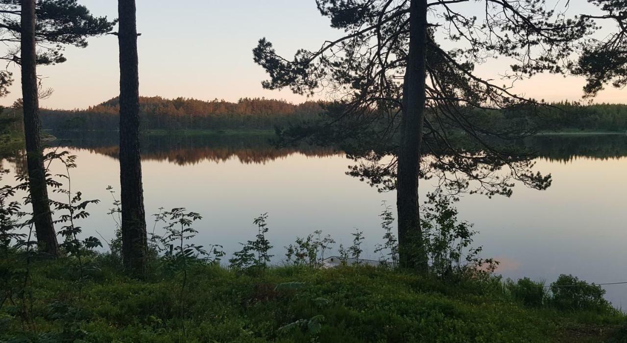 Cozy Cottage In The Woods, Near Dyreparken In Kristiansand, Lake Lolandsvannet Ovrebo Esterno foto
